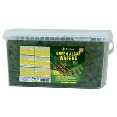 Сухий корм для акваріумних риб Tropical в пластинках «Green Algae Wafers» 5 л (для травоїдних донних риб) - masterzoo.ua