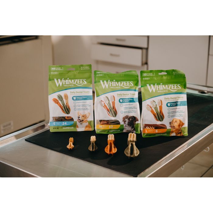 Лакомство для собак Whimzees Wellness Daily Dental Treats Toothbrush S 24 шт х 15 г - masterzoo.ua