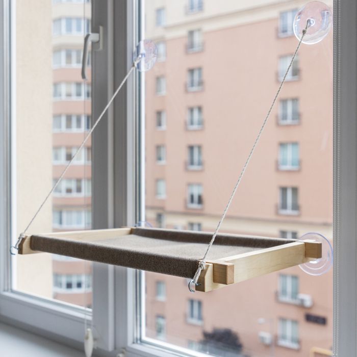 Гамак на вікно для котів PetJoy 54x35x3,5 см - бежево-білий - masterzoo.ua