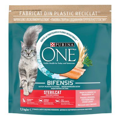 Сухий корм для стерилізованих котів Purina One Sterilised 1,5 кг (лосось)