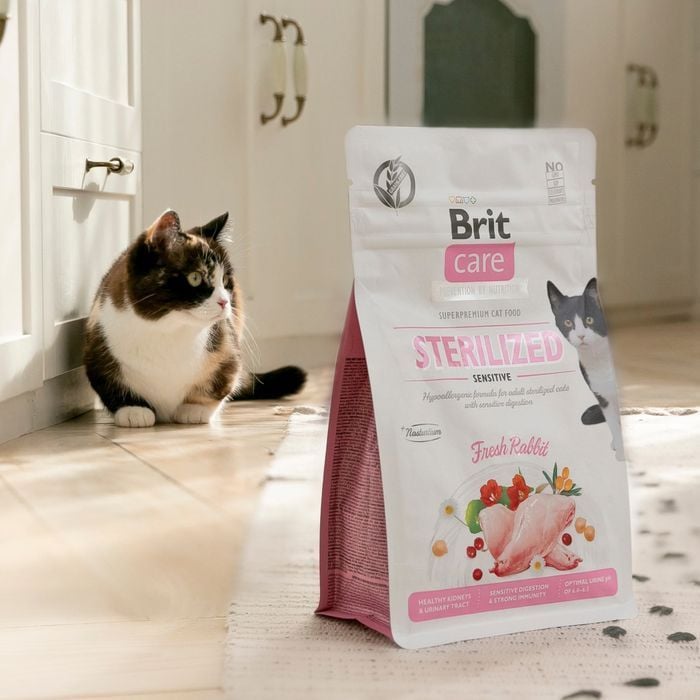 Сухий корм для котів Brit Care Cat Grain Free Sterilized Sensitive 7 кг - кролик - masterzoo.ua