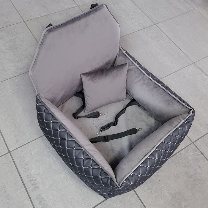 Автокрісло для собак Pet Fun 59х60х50 см - темно-сірий - masterzoo.ua
